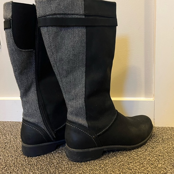 Eddie Bauer mid-calf black boots - Picture 3 of 5